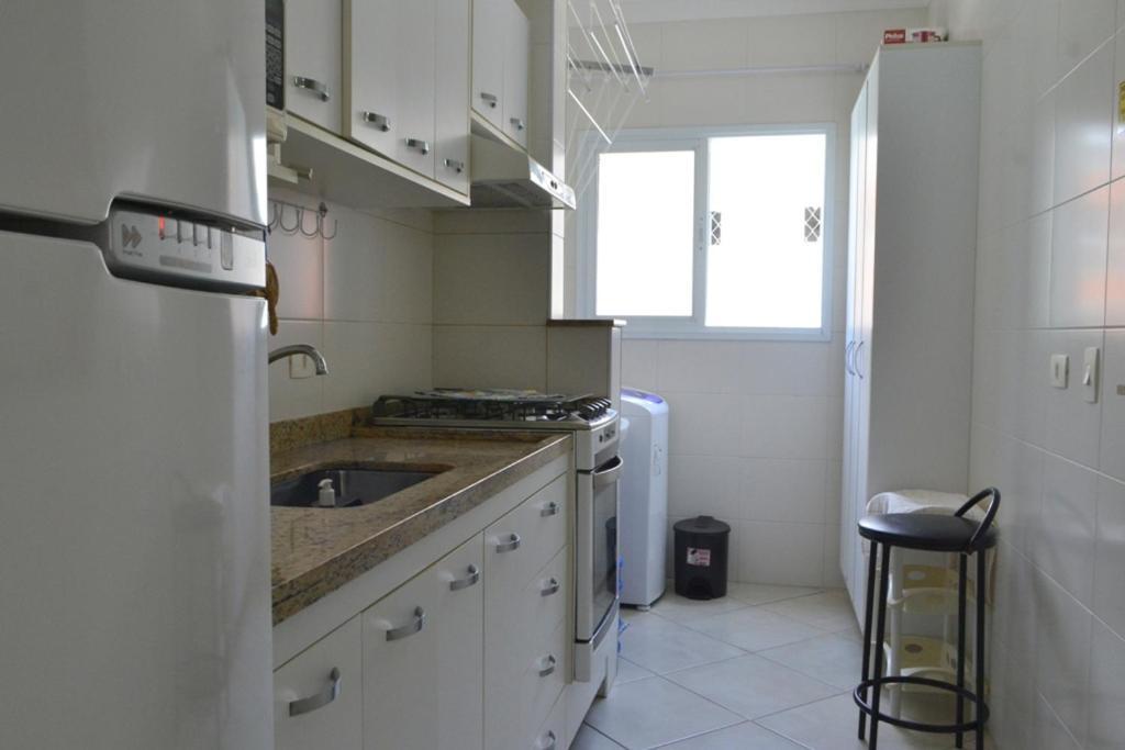 Apartment Aluga-se Apto 2 Quartos, Sendo 1 Suite, 3 Ar Cond. Mobilia Completa - Grande Ubatuba/sp