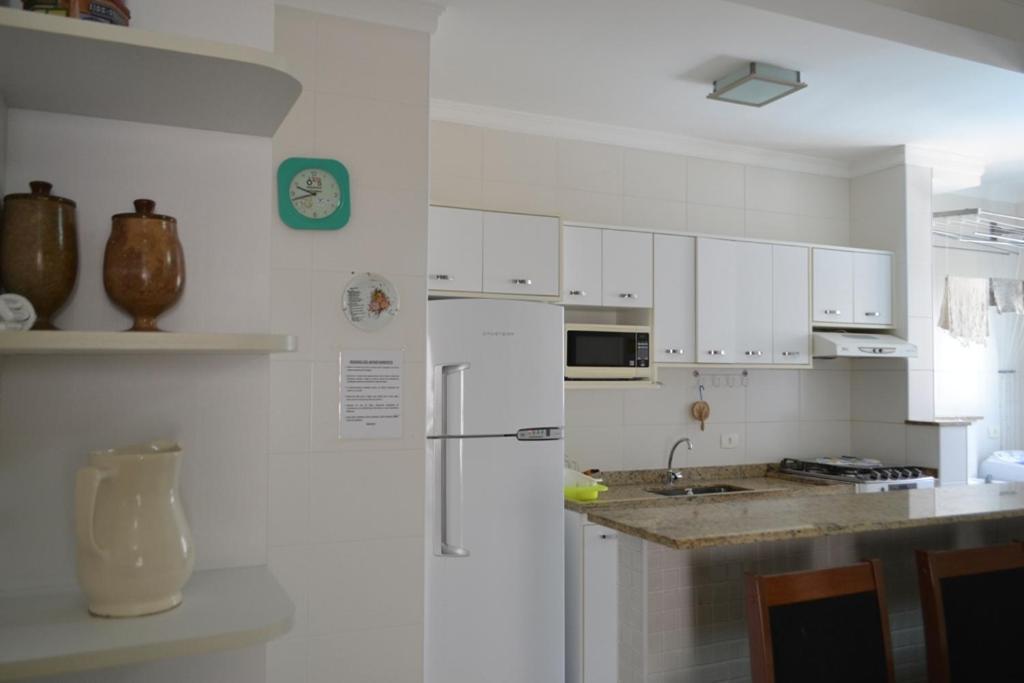 Aluga-se Apto 2 Quartos, Sendo 1 Suite, 3 Ar Cond. Mobilia Completa - Grande Ubatuba/sp Apartment *